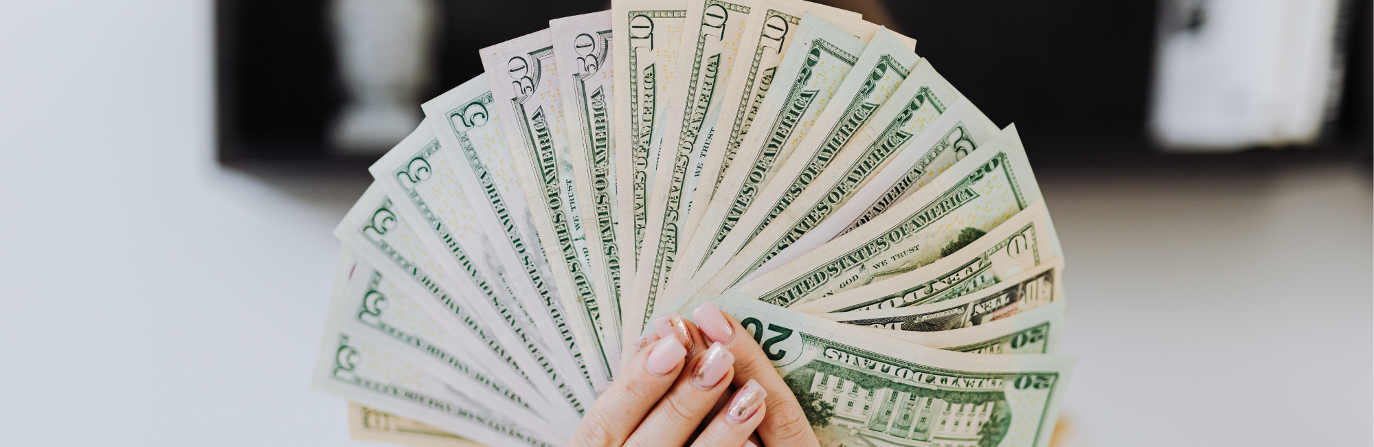 Why Americans Are Richer Than People in the UK - And How UK Entrepreneurs Can Move to the U.S. with an E-2 Visa